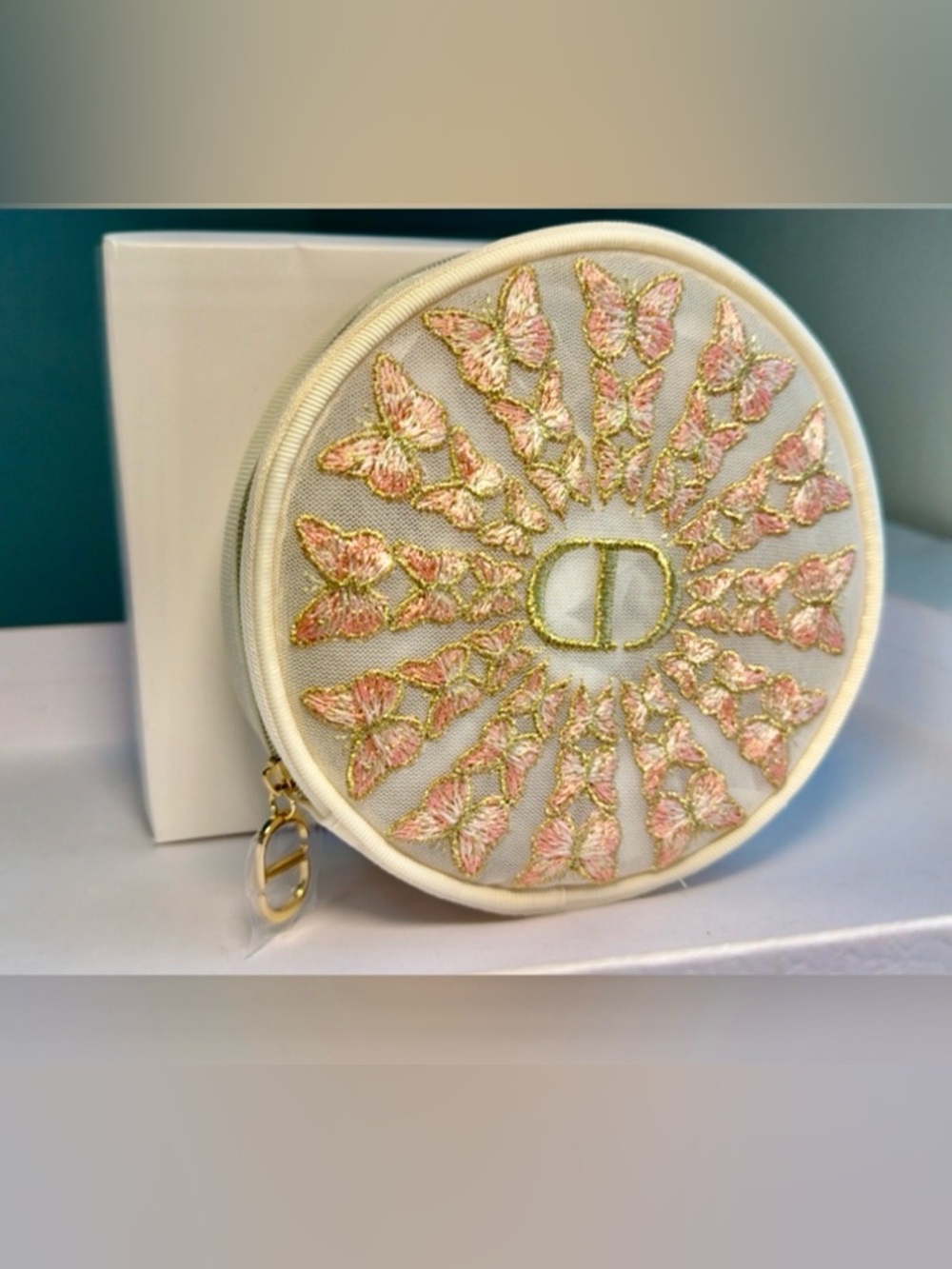 Dior 2026 Spring Limited Edition Butterfly Embroidery Cosmetic Round Pouch-NIB - Picture 2 of 3